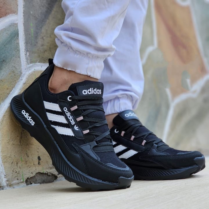 Adidas Pegasus Caballero