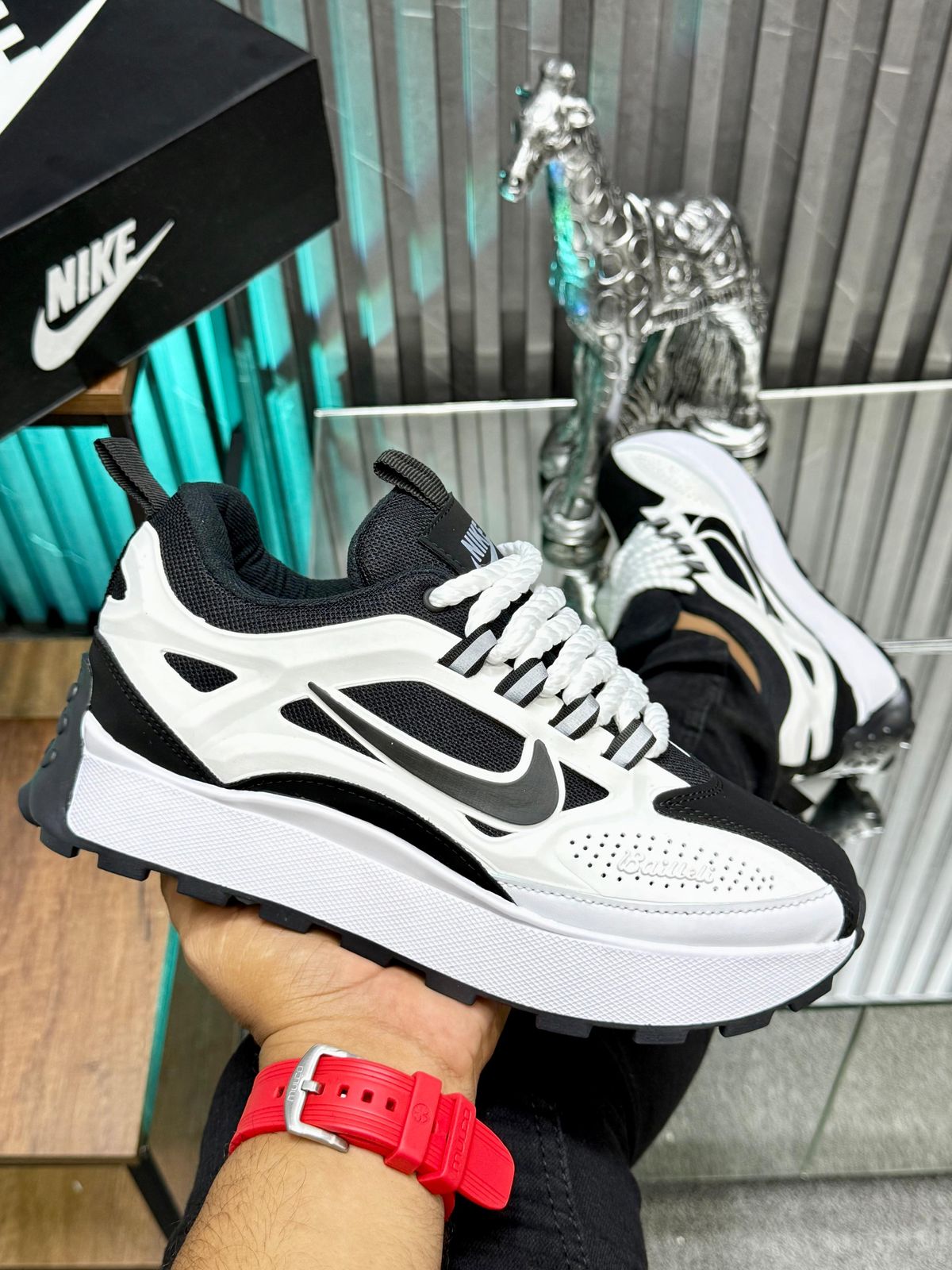 Nike Balleli - Caballero
